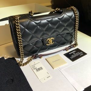 Chanel perfect edge purse